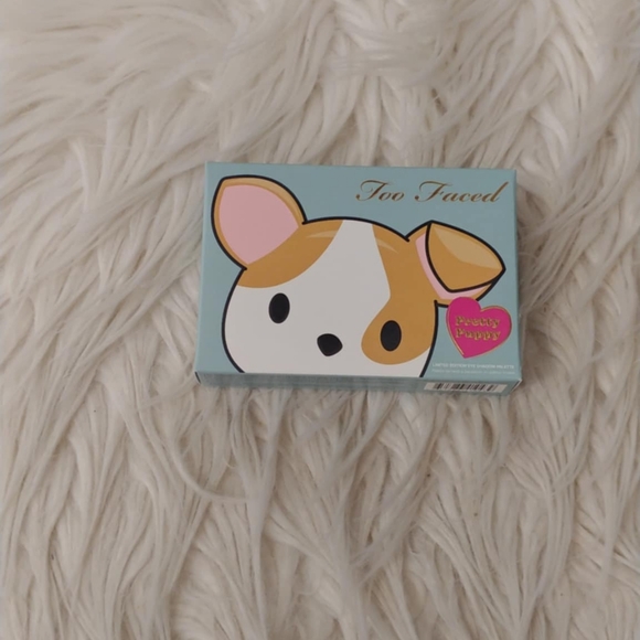 🐶FIRM! NWT TOO FACED PRETTY PUPPY LIMITED EDITION EYESHADOW PALETTE (DISCOUNTIN - Picture 3 of 11